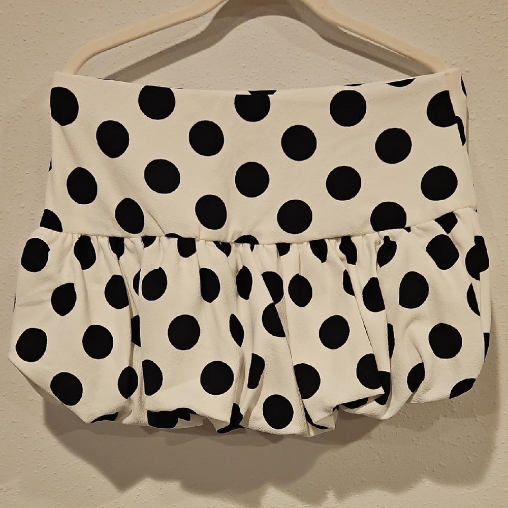 NWT Missguided  White With Black Polka Dot Bubble Mini Skirt Sz. L - Picture 2 of 5